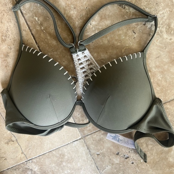 Rue Bleu padded bra NWOT crochet back olive, green and cream - Picture 10 of 15